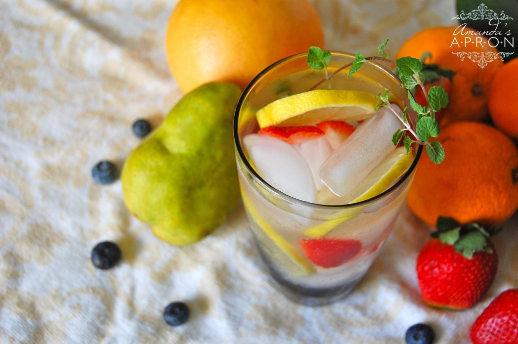 Over 35 Natural Fruit Flavored Water Recipes from http://amandasapron.com